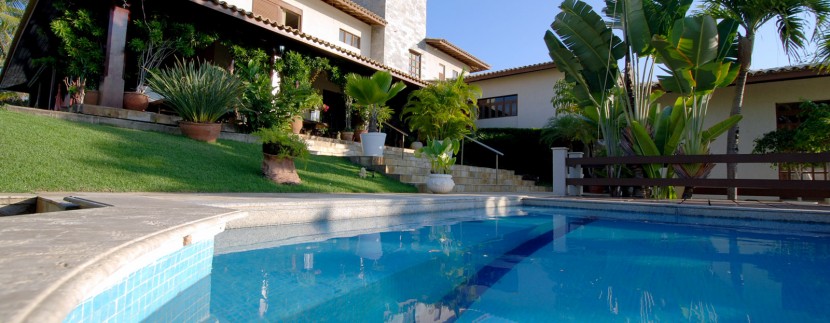 Mansion-for-sale-in-Interlagos-facing-the-beach-(10)