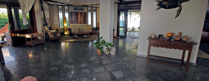 Mansao-a-venda-em-Interlagos-de-frente-para-praia- (21)