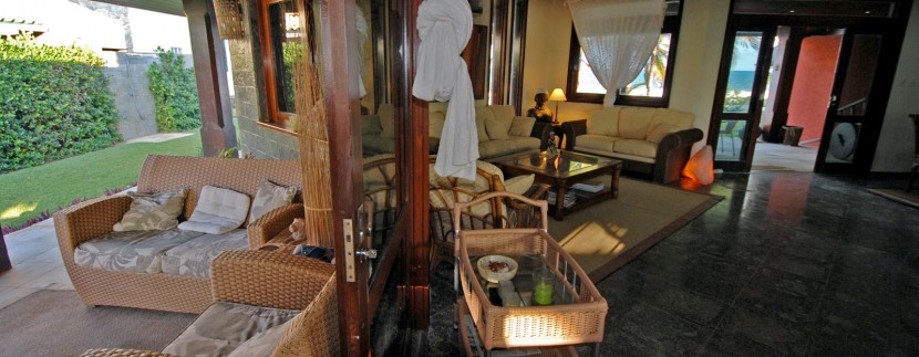 Mansao-a-venda-em-Interlagos-de-frente-para-praia- (22)