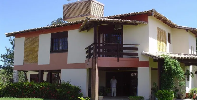 Hermosa casa en venta en el mejor condominio Encontro das Águas