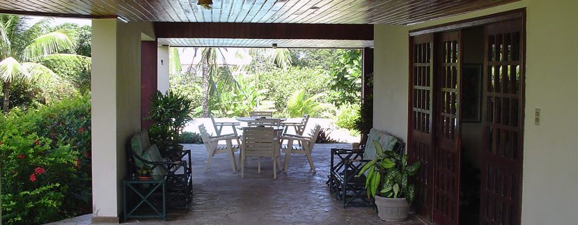 bonita-casa-a-venda-no-melhor-condominio-encontro-das-aguas-2