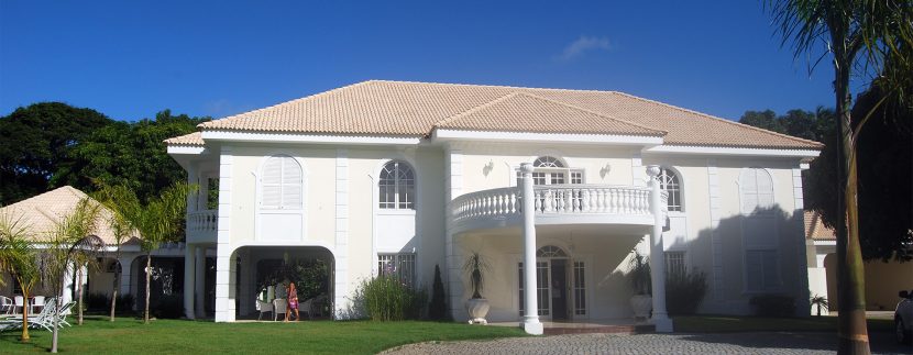 otima-mansao-neoclassica-a-venda-no-encontro-das-aguas-1