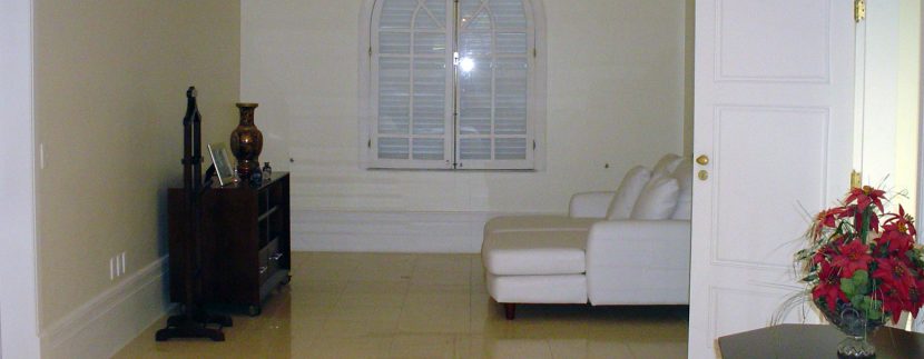 otima-mansao-neoclassica-a-venda-no-encontro-das-aguas-3