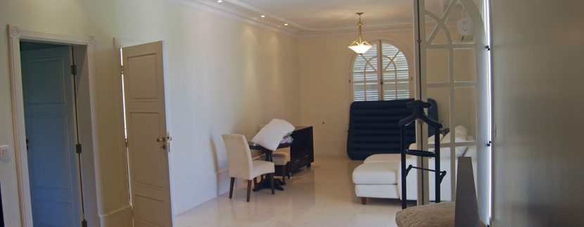 otima-mansao-neoclassica-a-venda-no-encontro-das-aguas-9