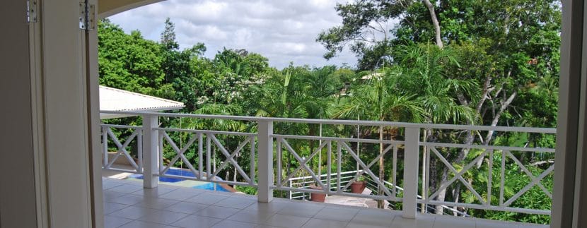 mansao-em-frente-a-lagoa-a-venda-no-Encontro-das-Aguas-10