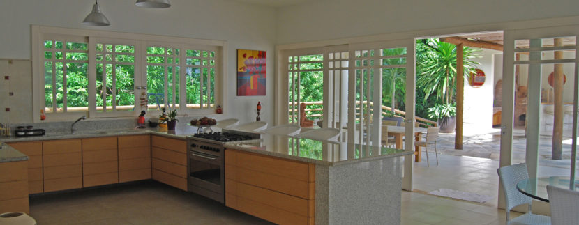 mansao-em-frente-a-lagoa-a-venda-no-Encontro-das-Aguas-34 (12)