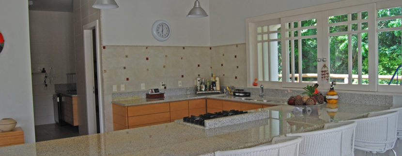 mansao-em-frente-a-lagoa-a-venda-no-Encontro-das-Aguas-34 (9)