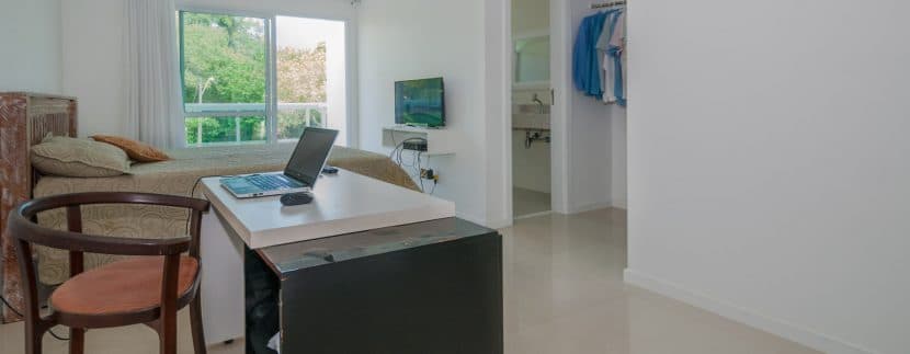 Oportunidade Mansão à venda no condomínio Encontro das Águas-13