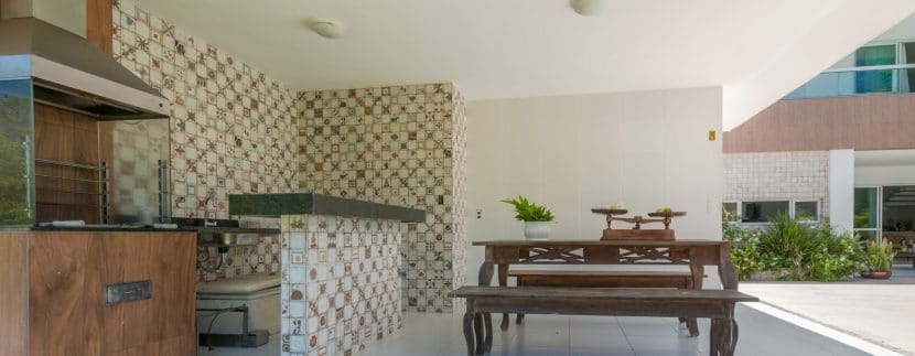 Oportunidade Mansão à venda no condomínio Encontro das Águas-4