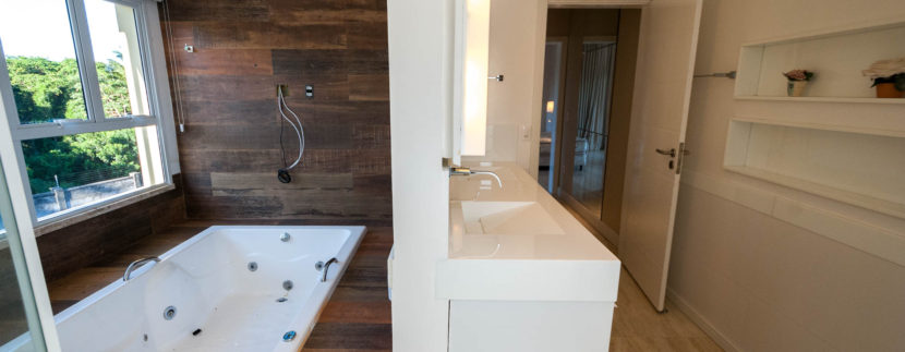 Alphaville Litoral Norte casa de luxo a venda-27