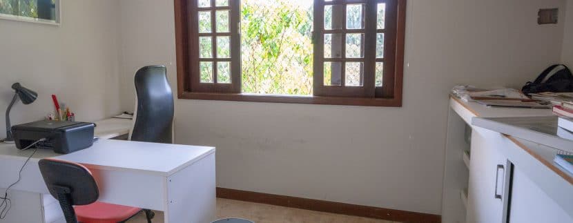 Casa espaçosa a venda Encontro das Águas (25)