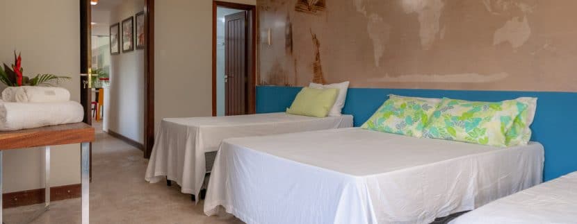 Casa espaçosa a venda Encontro das Águas (26)