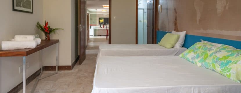 Casa espaçosa a venda Encontro das Águas (27)