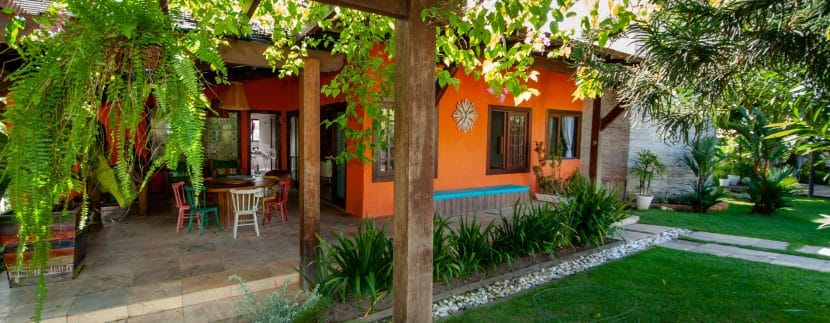 Casa espaçosa a venda Encontro das Águas (35)