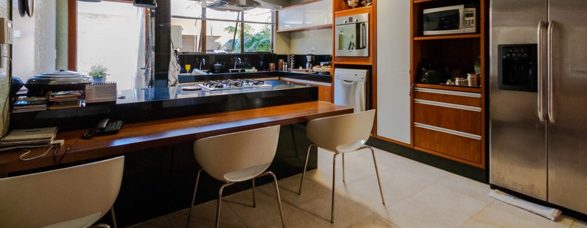 Casa de luxo elegante a venda no condomínio Busca Vida _-14