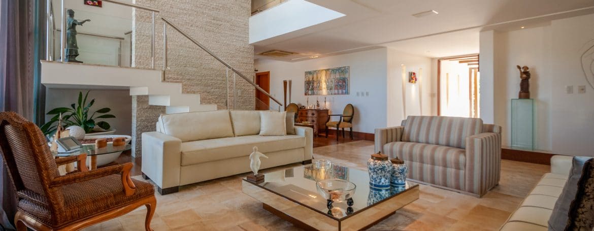 Casa de luxo elegante a venda no condomínio Busca Vida _-2