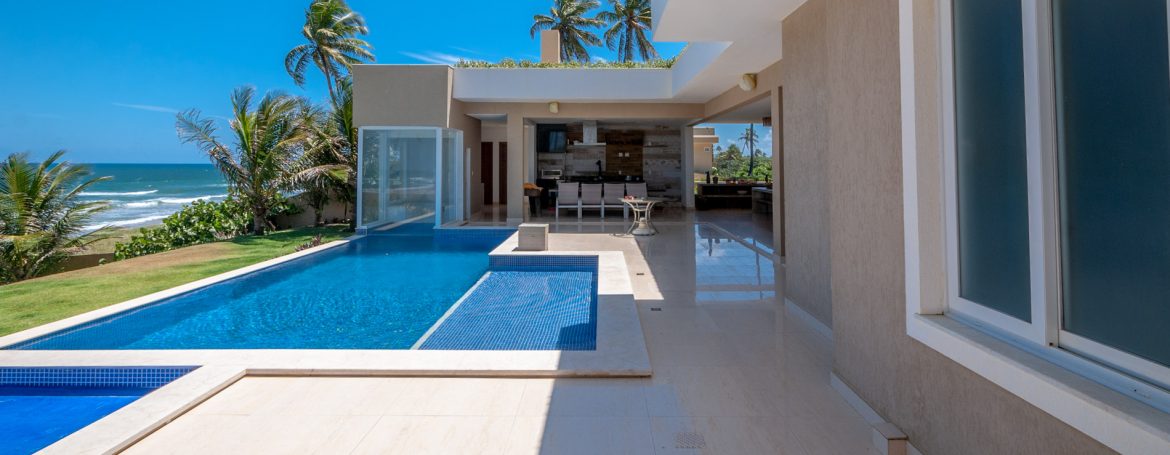Excelente casa de luxo frente mar em Jacuípe (1)