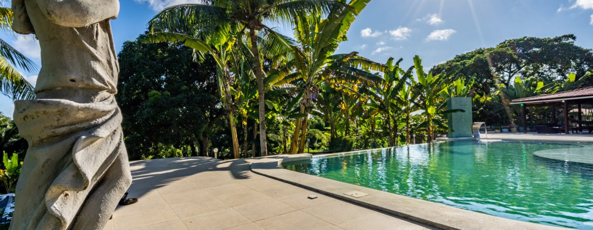 Sítio de luxo com piscina espetacular a venda Salvador (9)