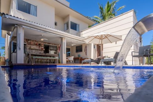 Casa de luxo com piscina a venda em Vilas do Atlântico