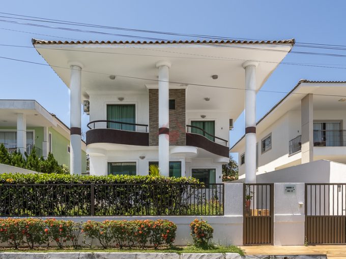 Casa grande no condominio Ecoville em Lauro de Freitas