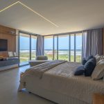Mansão Exclusiva de Luxo à Beira-Mar em Alphaville Guarajuba