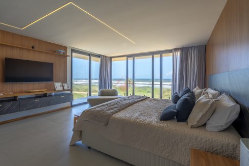 Mansão Exclusiva de Luxo à Beira-Mar em Alphaville Guarajuba