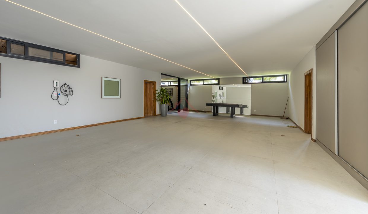 Mansão Exclusiva de Luxo à Beira-Mar em Alphaville Guarajuba-39