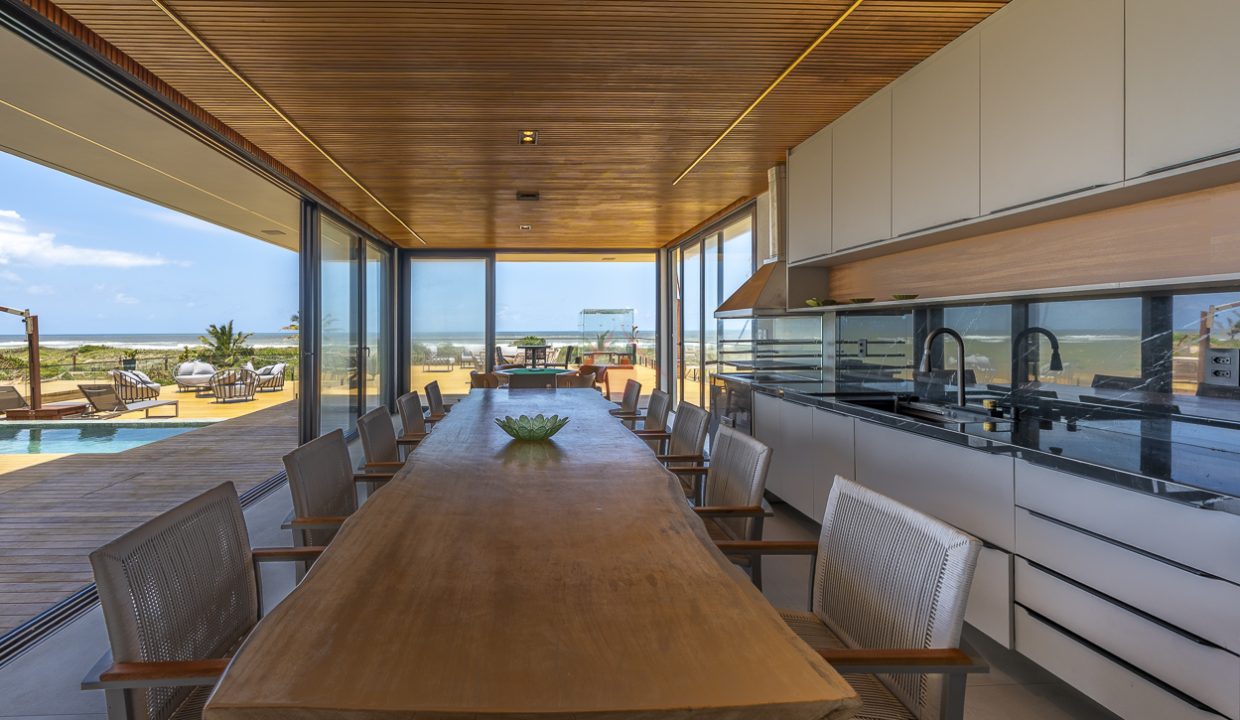 Mansão Exclusiva de Luxo à Beira-Mar em Alphaville Guarajuba-5