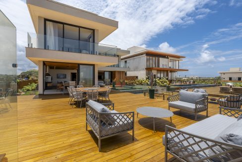 Mansão de Luxo à Beira-Mar para aluguel em Alphaville Guarajuba